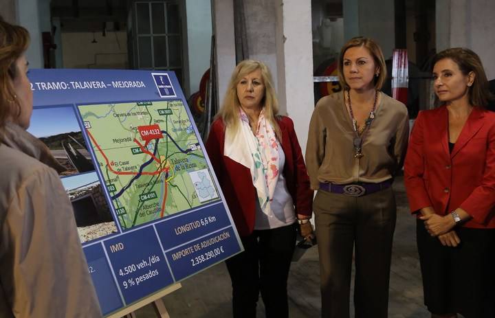 Cospedal: “Nosotros no hemos hecho obras como las del puente de Talavera, que va de ninguna parte a ninguna parte, pero hemos garantizado la seguridad vial de los ciudadanos”