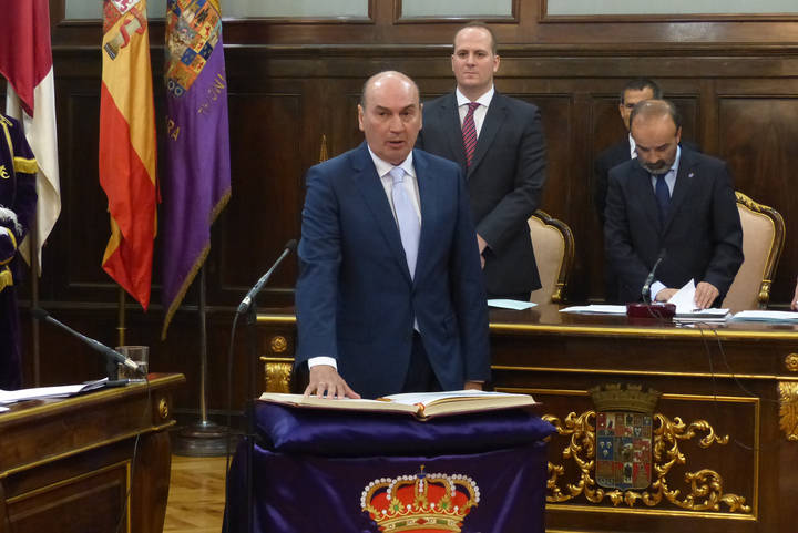 Discurso de investidura íntegro del nuevo presidente de Diputación, José Manuel Latre Rebled