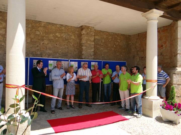 Intensa jornada cultural en Fuentenovilla con el III Mercadillo del Libro de Segunda Mano