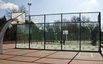 Pillado in fraganti intentando robar de madrugada en las pistas deportivas de San Roque