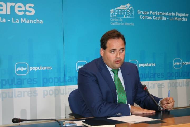Núñez afirma que, si mañana Page no comparece en las Cortes, se demostrará que el PSOE quiere hacer un “circo mediático”