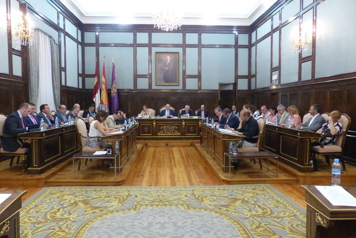 La Diputación da un paso más para la puesta en marcha del Servicio Provincial de Residuos