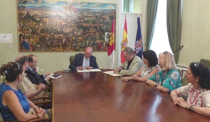 La Diputación colabora con Siglo Futuro para la organización de actividades culturales en los pueblos de la provincia