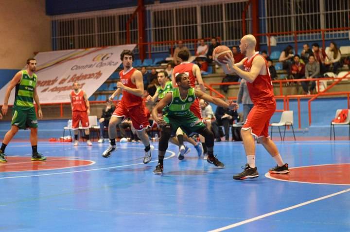 Gómez del Pulgar y Ayuso renuevan un año más con el Basket Azuqueca