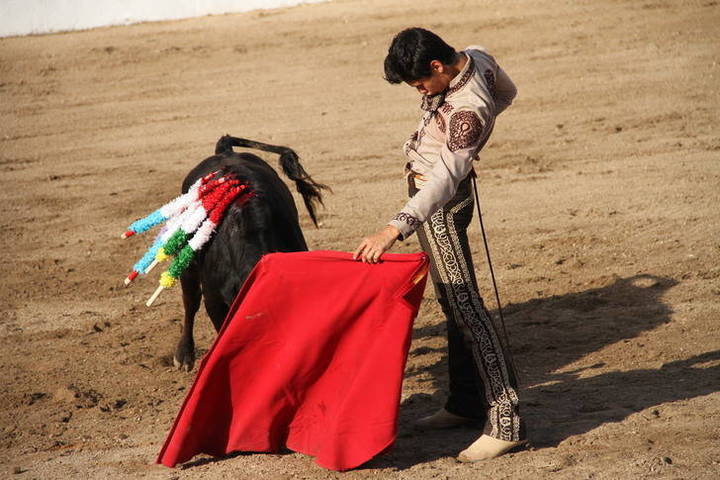 Ricardo de Santiago, vence en la última semifinal del II Certamen de Tauromaquia de Pastrana