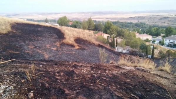 Cuatro casas tienen que ser desalojadas por un incendio en Illana