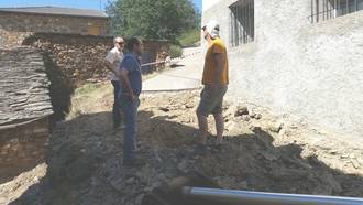 Diputación lleva a cabo obras de renovación de redes y pavimentación en Condemios de Arriba, Hijes y Aldeanueva de Atienza