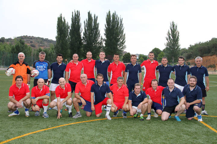 Las viejas glorias del CD Trillo volvieron a calzarse las botas