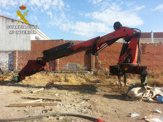 Dos detenidos por robar en Cabanillas una grúa de 180.000 euros