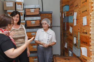 Nogueroles conoce a los ocho futuros apicultores del taller de empleo