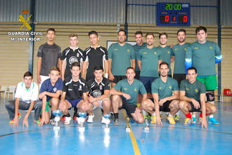 La Guardia Civil de Uceda se viste de corto por una buena causa