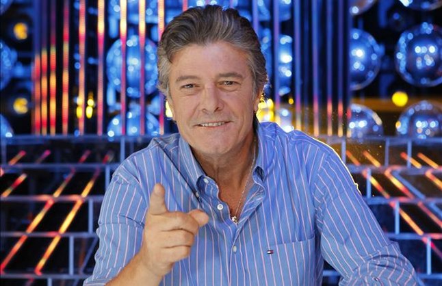 El cantante Francisco: 