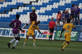 El Dépor cierra la pretemporada encajando tres goles del Alcorcón en el Pedro Escartín