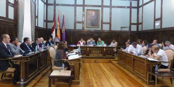 El PSOE rechaza en Diputación una moción para defender el agua