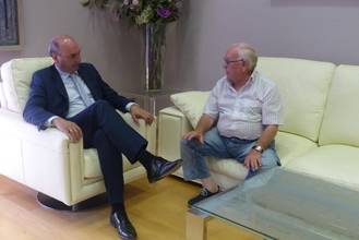 Latre recibe al alcalde de Berninches en su ronda de reuniones con responsables de los ayuntamientos
