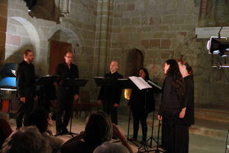 El Ensemble 4/4 da un nuevo 'Salto de fe' en el proyecto de reconstrucción de la Iglesia de Santiago