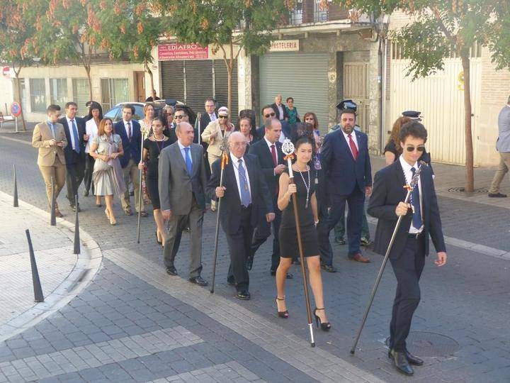 El presidente de la Diputación asiste en Azuqueca a la Misa Solemne con motivo de las Fiestas