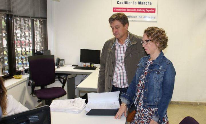 Dos niños de la región, 'excluidos' por la Junta del transporte escolar