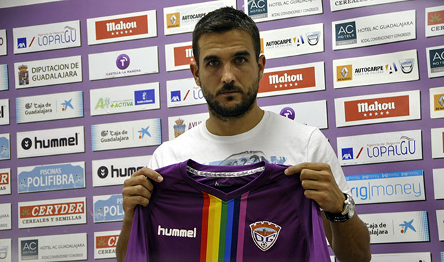 Pólvora para el ataque del Dépor: Marqués ficha y Guillem es presentado