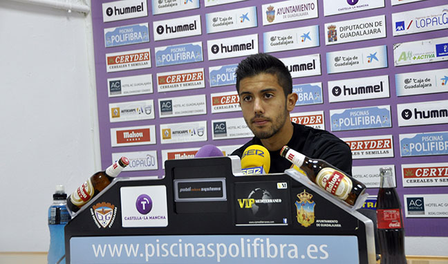 Dani Iglesias: La victoria ante el Portugalete nos da moral y confianza