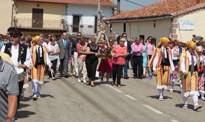 El subdelegado del Gobierno en Guadalajara, asiste a la fiesta de la Virgen del Pinar en Galve de Sorbe