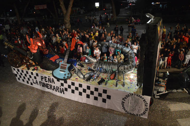 La peña El Cebollón, con 'El imperio persa', ganadora del 40 Desfile de Carrozas de Azuqueca