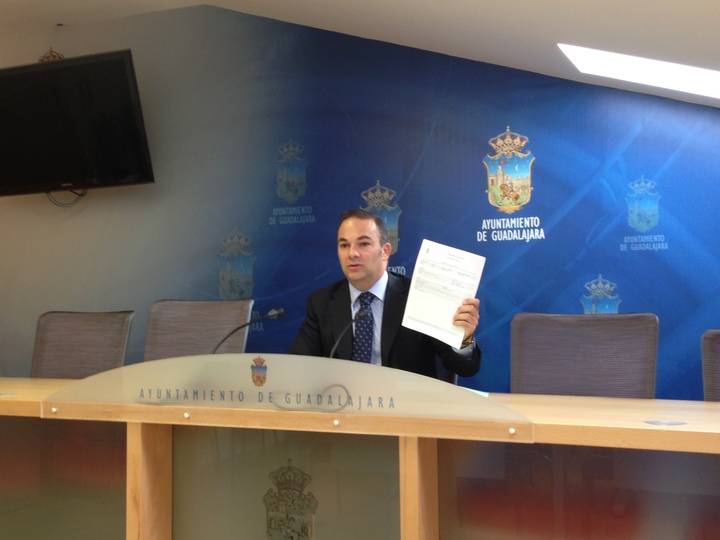 El Ayuntamiento de Guadalajara no eliminará la parada frente a la APAG, como proponía el Grupo Socialista