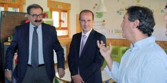 El consejero de Sanidad destaca en Guadalajara la labor que Proyecto Hombre realiza en el campo socio terapéutico en la región