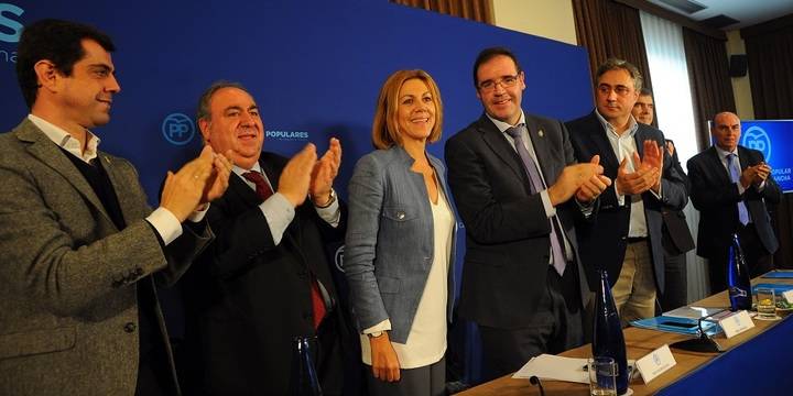 Cospedal califica de “tomadura de pelo” que Page “busque maniobras de distracción para no eliminar los privilegios a los expresidentes”