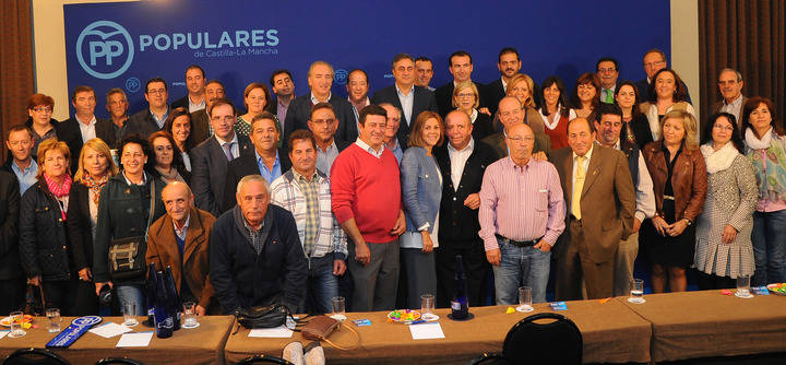 Cospedal califica de “tomadura de pelo” que Page “busque maniobras de distracción para no eliminar los privilegios a los expresidentes”