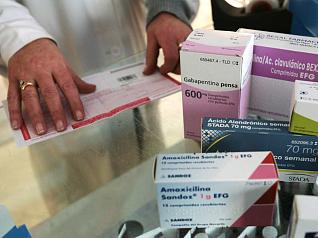 Detenido por intentar adquirir medicamentos con recetas fraudulentas