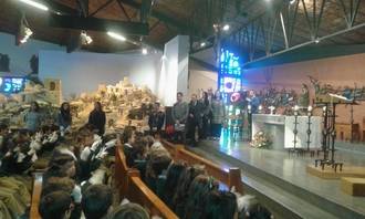 Antonio Román felicita la Navidad al Colegio Diocesano en su 50 aniversario