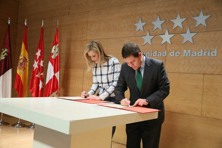 Castilla-La Mancha firma el convenio de transporte público con Madrid