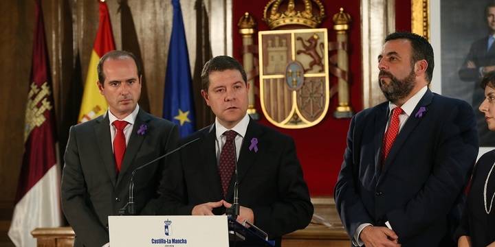 El PP de Azuqueca califica el acto de “paripé” y lamenta la “falta de talante democrático” de Page