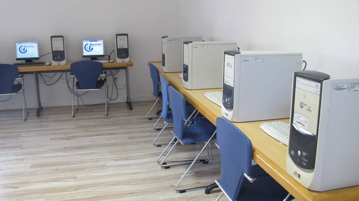 Cabanillas organiza un taller de ofimática para niños y otro de seguridad en la red para padres de adolescentes