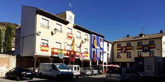 El Ayuntamiento de Tendilla denuncia la manipulación informativa de la Televisión de Page con su historia y sus símbolos