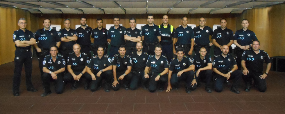 Distinguidos con el distintivo de Especialista en Tiro Policial 86 agentes de la Policía Local de la región