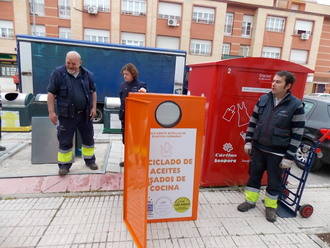 La MVH y AFAUS recogen 10 toneladas de aceite usado en los 16 contenedores ubicados en los pueblos mancomunados
