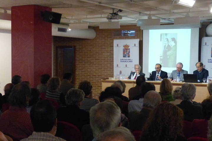 Diputación rinde un emotivo homenaje al periodista José de Juan en el centenario de su nacimiento