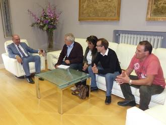 El presidente de la Diputación se reúne con los alcaldes de Albares, San Andrés del Congosto, Alovera y Cifuentes