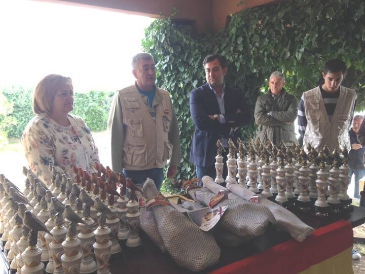 La Finca de Alovera de la Diputación acoge el IV Concurso Ornitológico Villa de Alovera