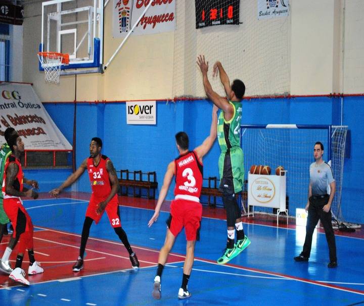 A la tercera fue...la pérdida para el Isover Basket Azuqueca