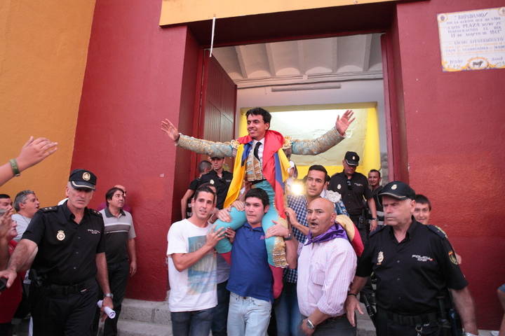 Juan de Castilla golpea primero