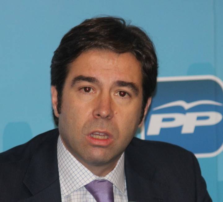 Robisco: “Page va a castigar a todos los castellano-manchegos con una brutal subida de impuestos en enero”