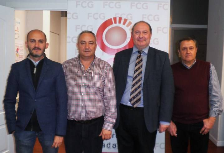 FCG firma un convenio con el AMPA de Salesianos para la tarjeta de fidelización de clientes