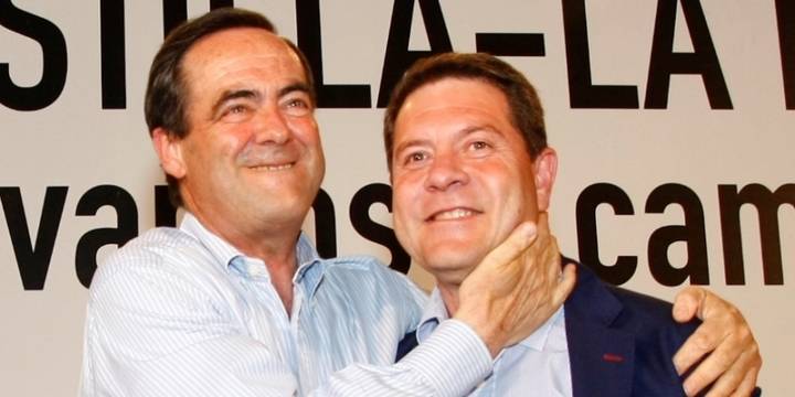 ¿Juegos florales? Page dice ahora que Bono renuncia a sus privilegios, un día antes de que voten para quitárselos