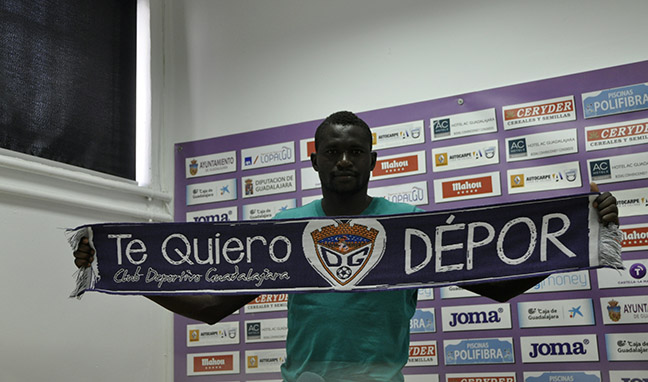 Sumy abandona el Deportivo Guadalajara por motivos personales