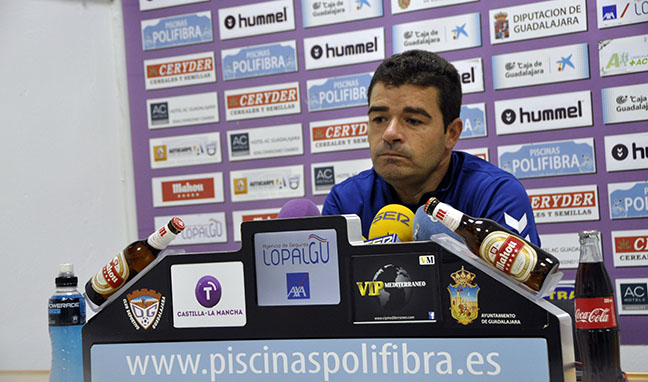 Manolo Cano: “Nuestro único objetivo es sumar los tres puntos en cada partido”