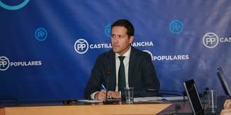 Velázquez denuncia que “a Page le interesa mucho el negocio de las clínicas privadas y poco los pacientes de la sanidad pública”