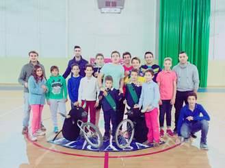 Layon y El Pluma acercan el festejo popular a los jóvenes casareños